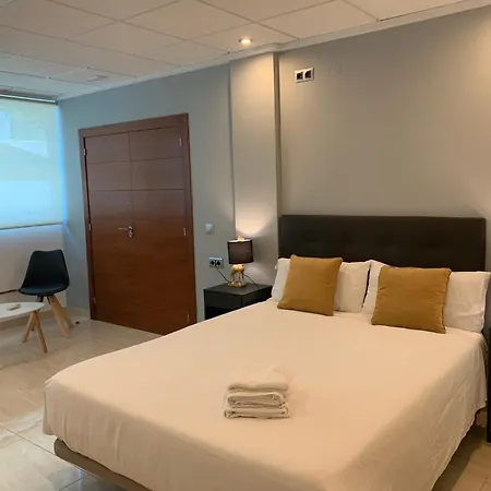Sea&dreams Ifach Апартаменти *